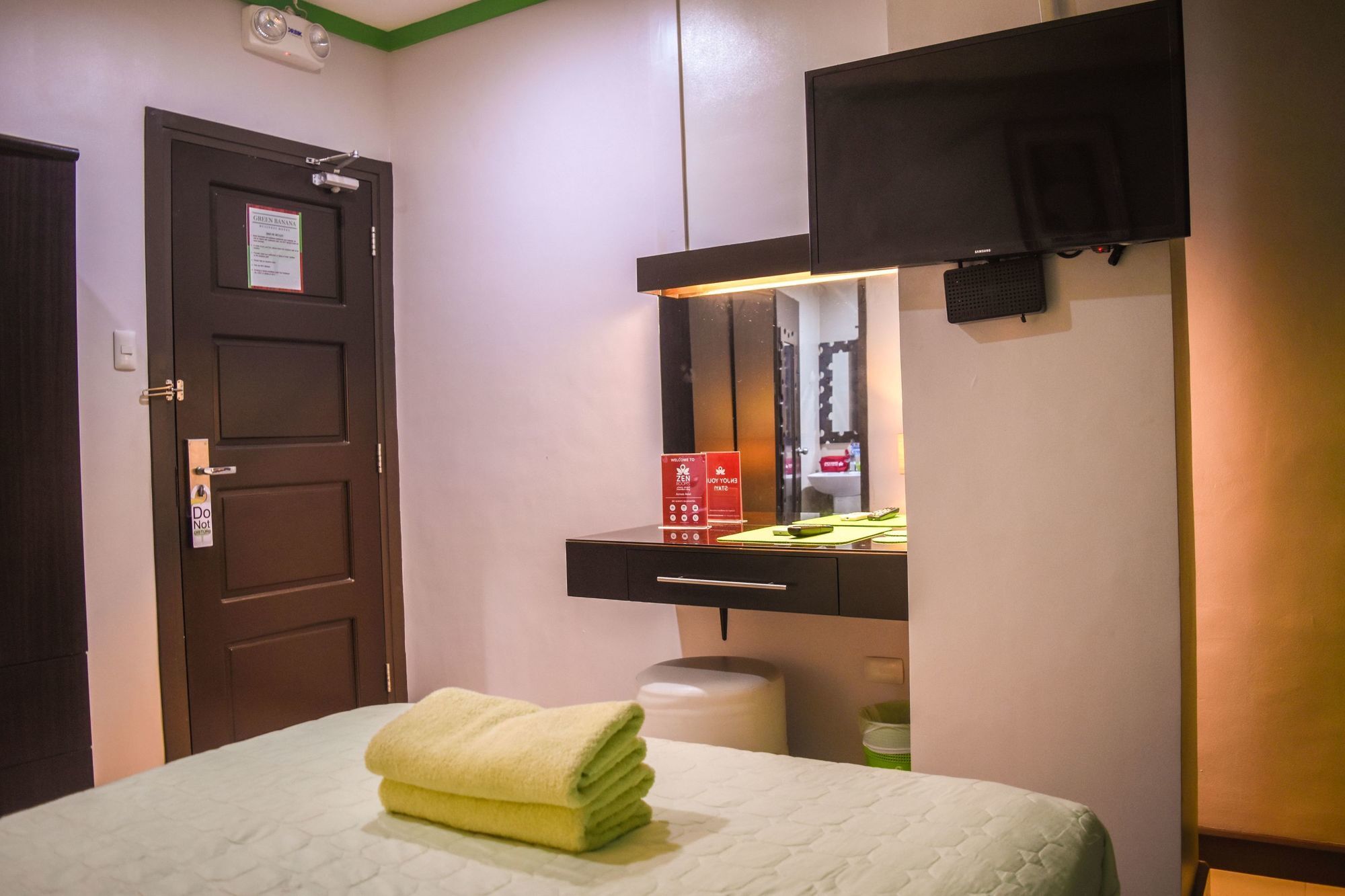 Zen Rooms Pryce Business Park Davao Bagian luar foto